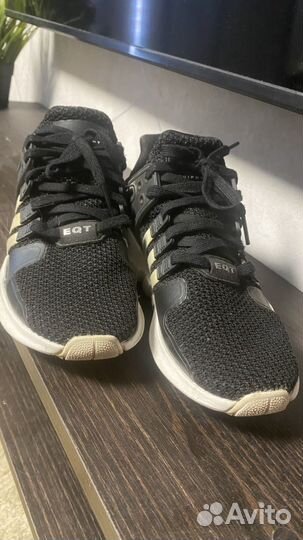 Кроссовки adidas