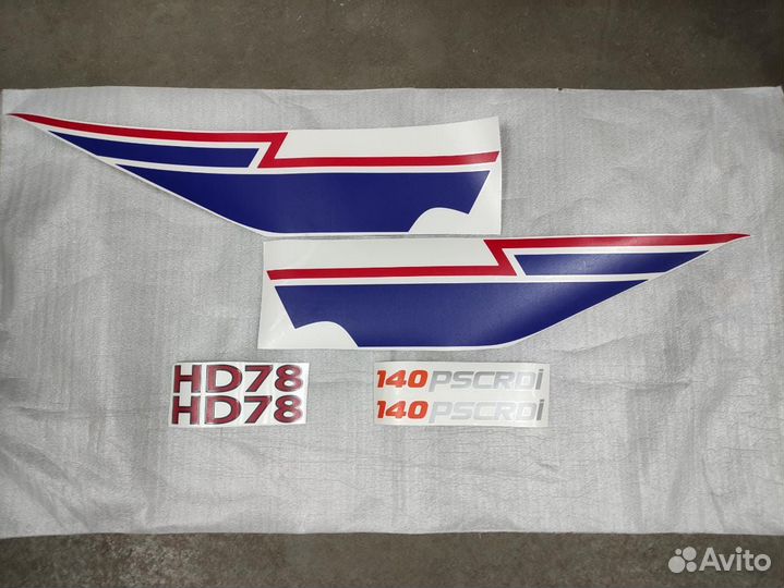 Наклейки эмблема на дверь hyundai HD78