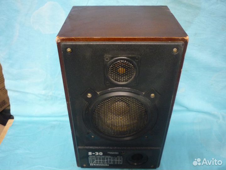 Полочные колонки 