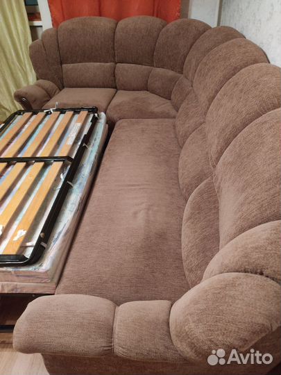 Большой угловой диван раскладной бу