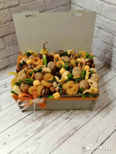 Бокс с сухофруктами,вкусный подарок