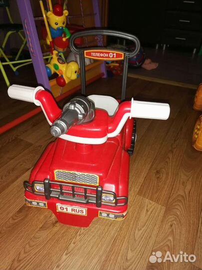 Машинка каталка