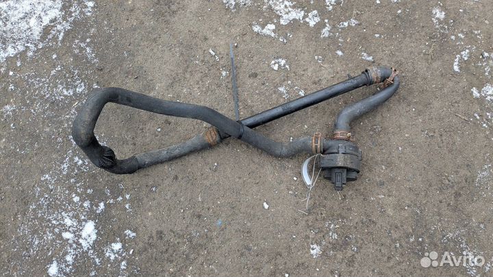 Насос водяной Mercedes GL X164