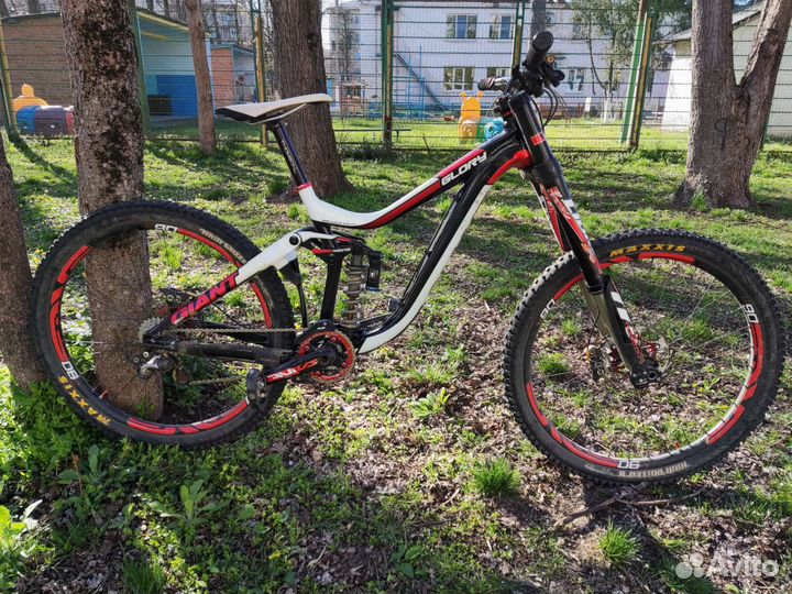 Giant Glory 01 (М) 27.5