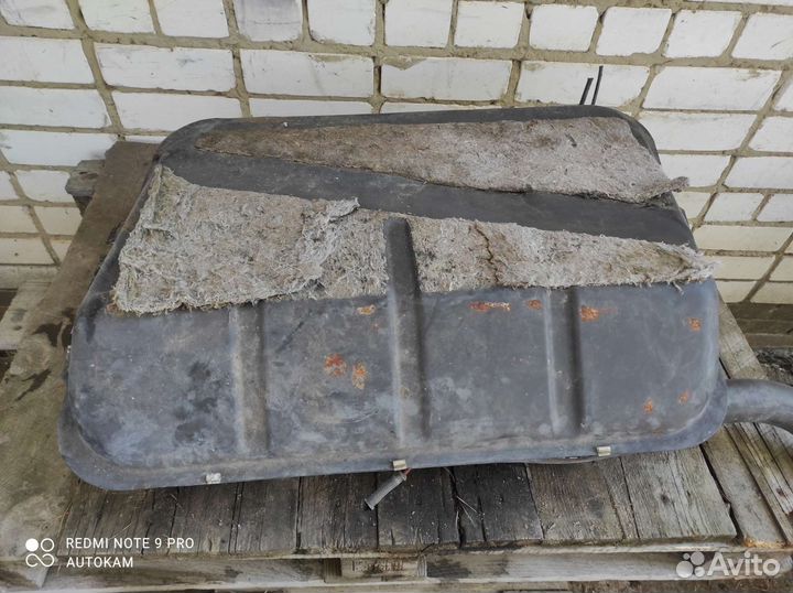 Топливный бак Audi 80