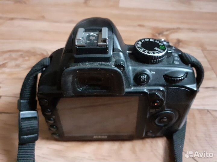 Зеркальный фотоаппарат Nikon D3100