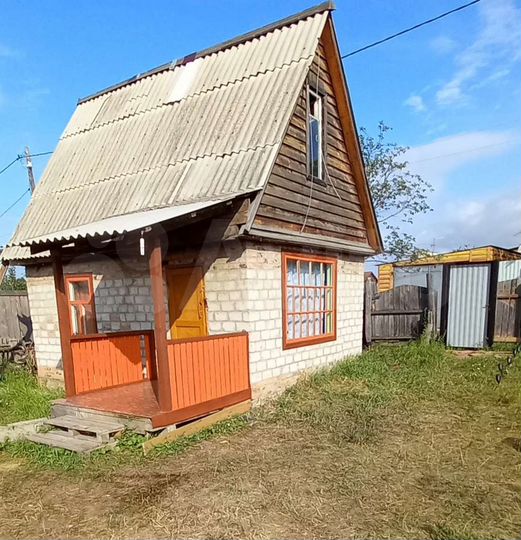 Дача 25 м² на участке 6 сот.