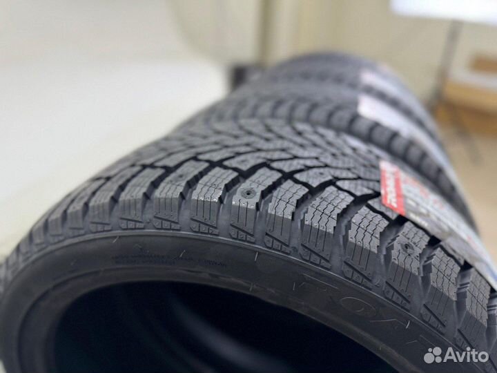 RoadX RXFrost FX11 225/55 R17 97T