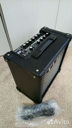 Комбоусилитель Roland Cube 20GX