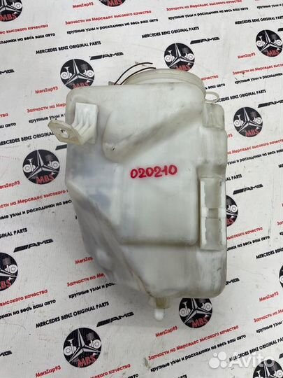 Бачок омывателя Mercedes E-Class W210