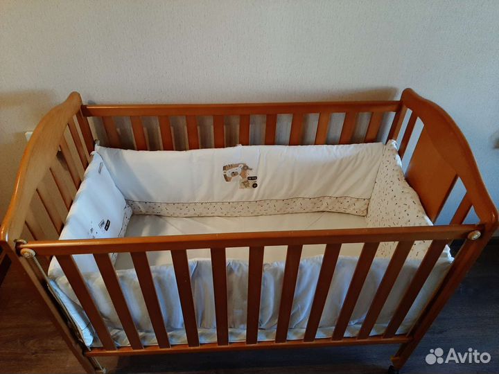 Детская кроватка+спальный комплект