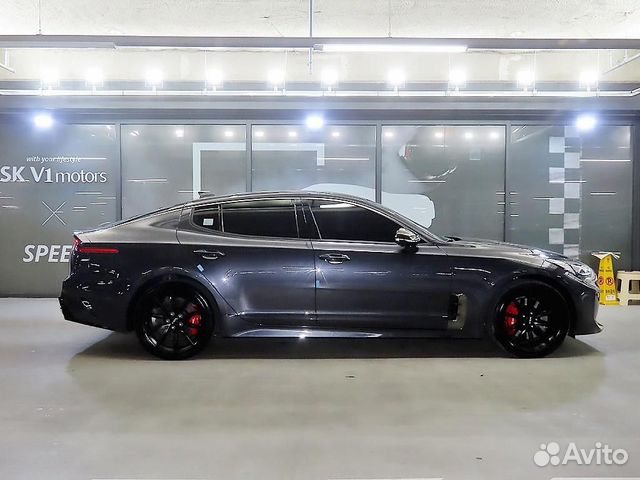 Kia Stinger 3.3 AT, 2022, 1 800 км