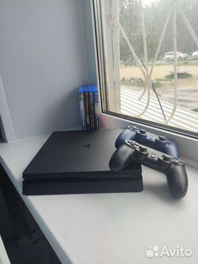 Sony PS4 slim 1tb
