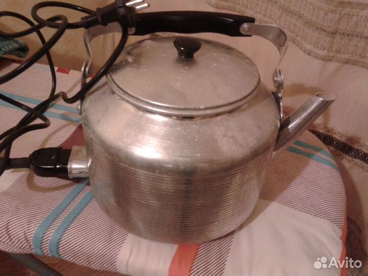 Чайник электрический бу