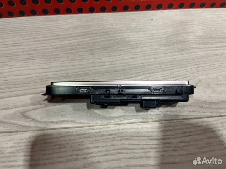 Блок кнопок задний левый Mercedes-Benz S-Class