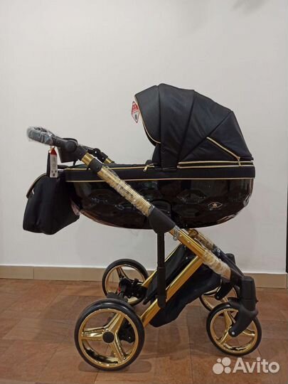 Коляска Adamex Chantal 2 в 1