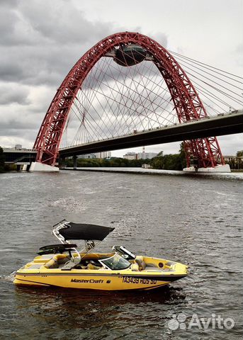 Катер буксировщик Mastercraft x25