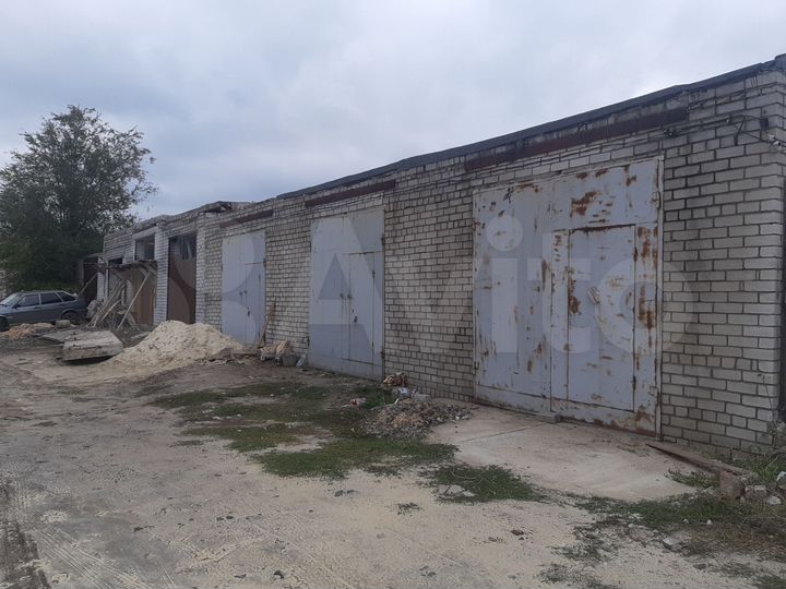 Гараж, > 30 м²