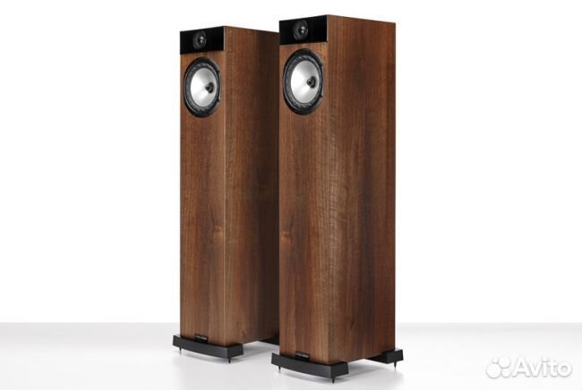Напольная акустика Fyne Audio F302 Walnut