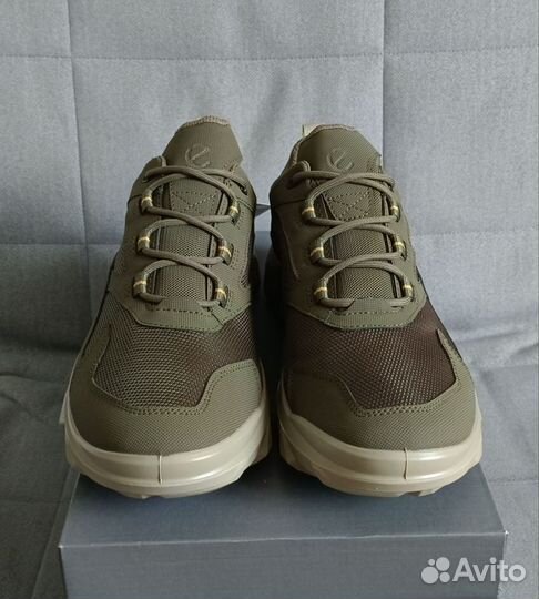 Новые р.42,43 кроссовки ecco mx M