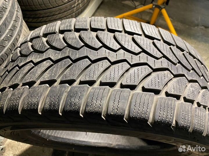 Bridgestone Blizzak LM-32 225/50 R17 94H