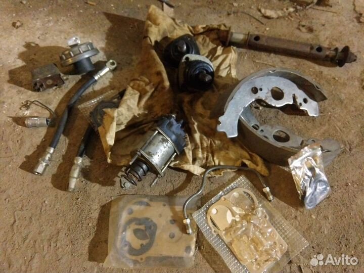 Части двигателя от 