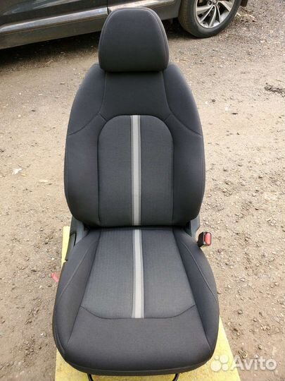 Сидение переднее