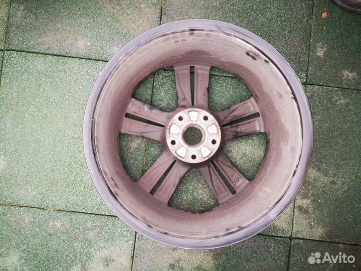 Диск R 20 Volkswagen Touareg. 1 штука