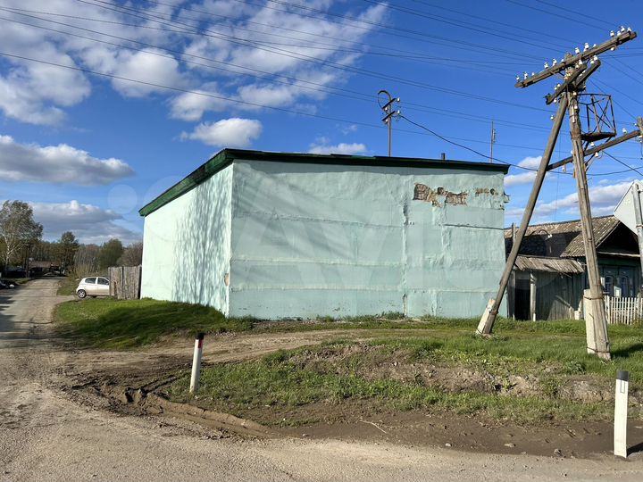 Гараж, > 30 м²