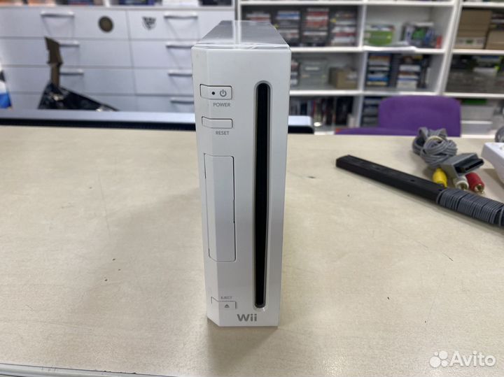 Приставка Nintendo Wii, б/у комплект