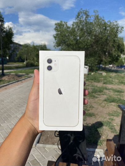 iPhone 11, 64 ГБ