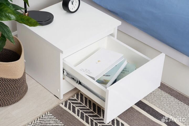 Прикроватная тумба 2шт, в наличии