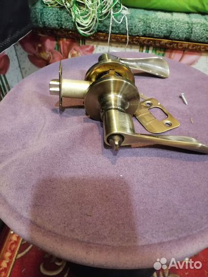 Ручка дверная бу, с замком бу