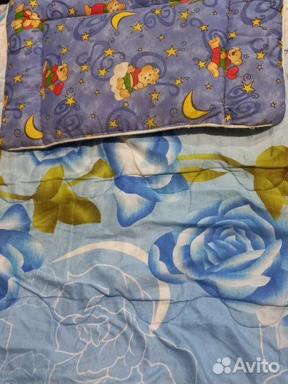 Детское одеяло и подушка в кроватку