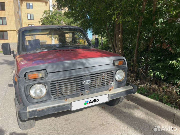 LADA 4x4 (Нива) 1.6 МТ, 1997, 100 000 км