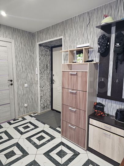 2-к. квартира, 54 м², 9/15 эт.