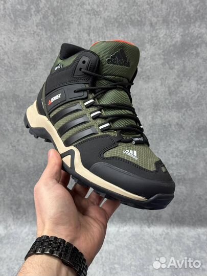 Мужские зимние кроссовки с мехом каламбия 41-46