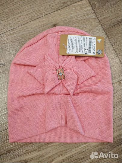 Шапка для девочки новая