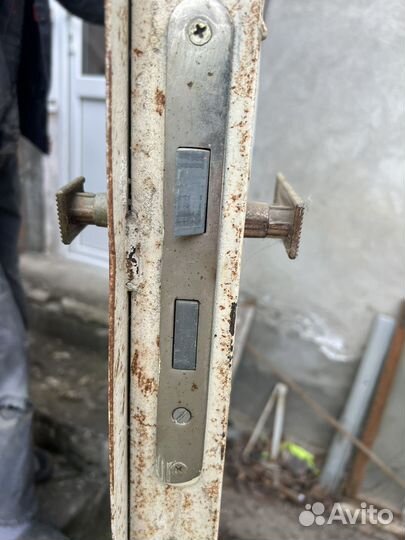 Дверь металлическая