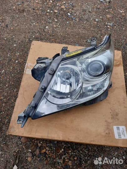 Фара левая Lexus LX 570 2007-11 ксенон