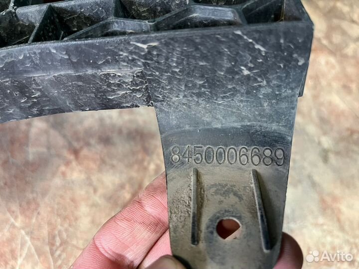 Усилитель переднего бампера LADA Vesta