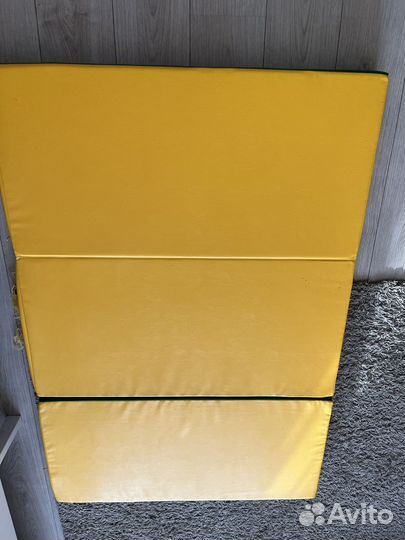 Мат гимнастический складной