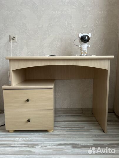 Туалетный столик