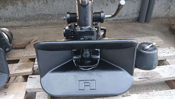 Фаркоп Rockinger 50 усиленный 200kN