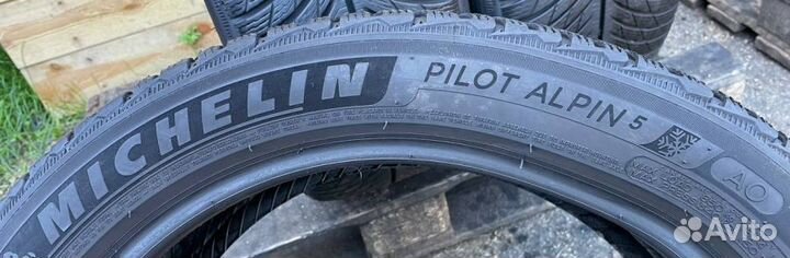 Michelin Pilot Alpin 5 245/45 R19