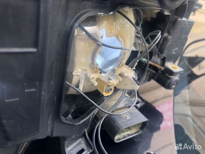 Фары Ford Mondeo 4