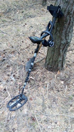 Поиск предметом проффисиональным металлоискателем