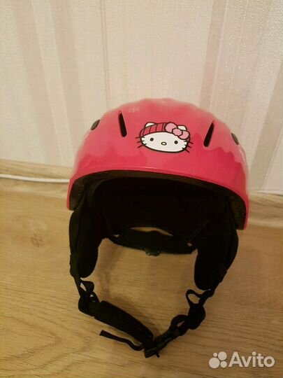 Горнолыжный шлем