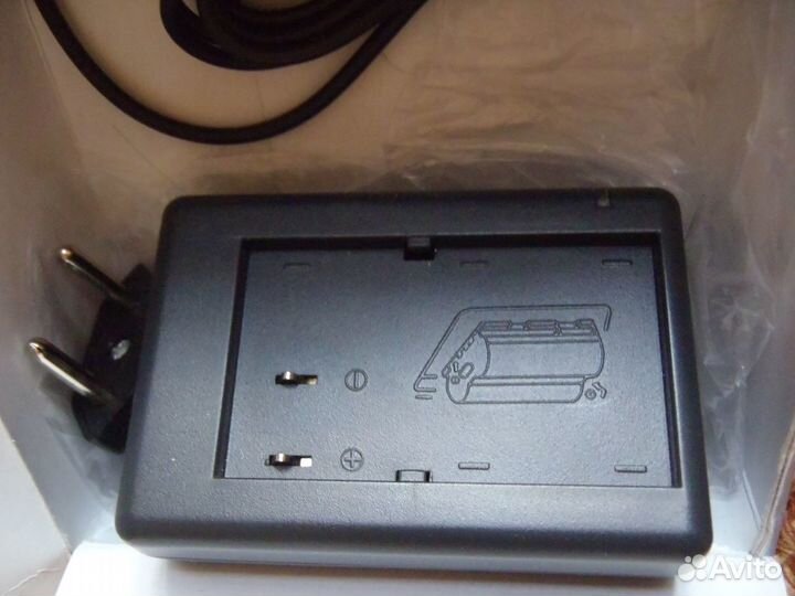 Зарядки фотоаппаратов / камер Pentax Sony + ретро