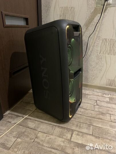 Продаю портативную колонку sony GTK-XB7